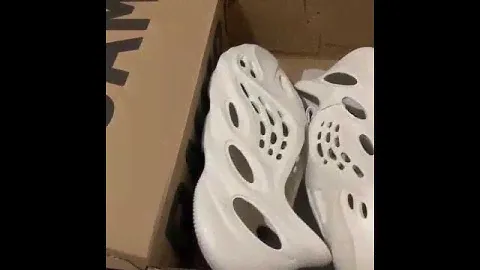 Yeezy foam runner beige unboxing review from cssfactorys.ru
